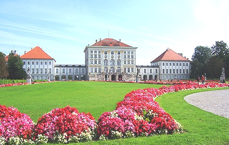 Munich, Nymphenburg, summer palace, guided tour, sight seeing, Ilona Brenner, local guide, Germany, Bavaria, Wittelsbach, rulers, tour guide system, theme tours, walks, coach tours,